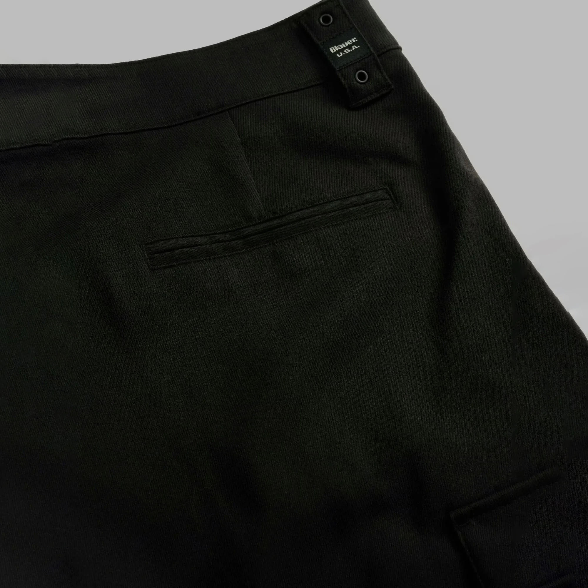 Pantolla per femra