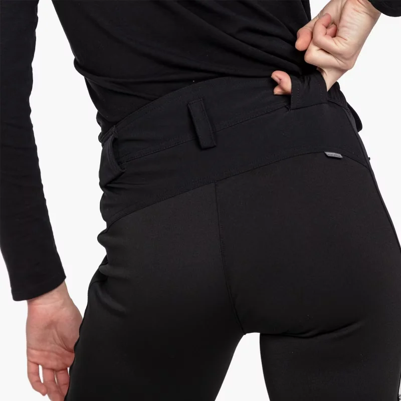 Pantolla per femra
