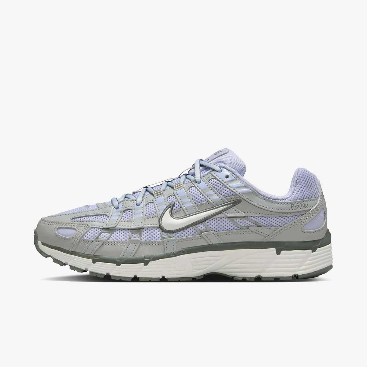 W NIKE P-6000
