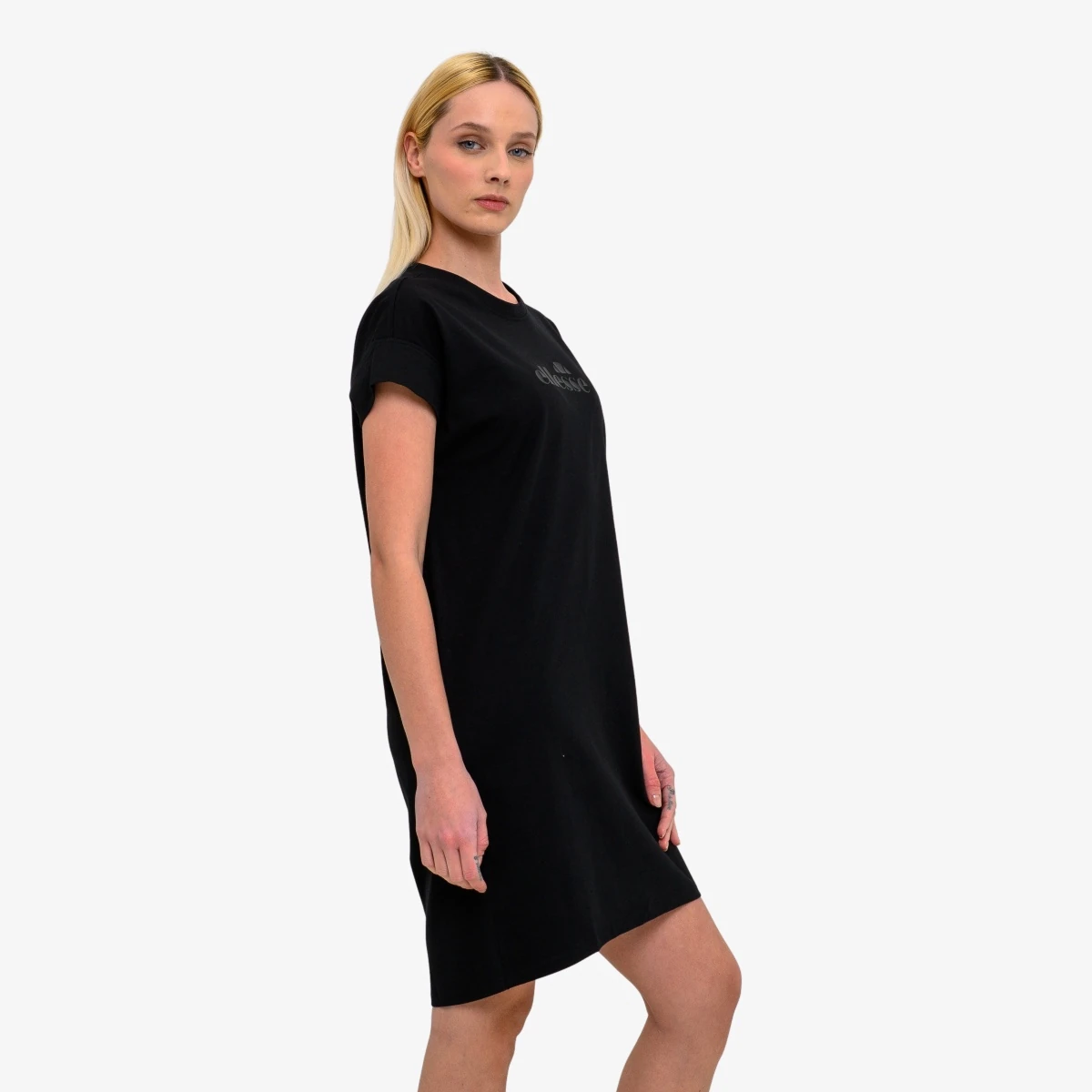 Fustan per femra