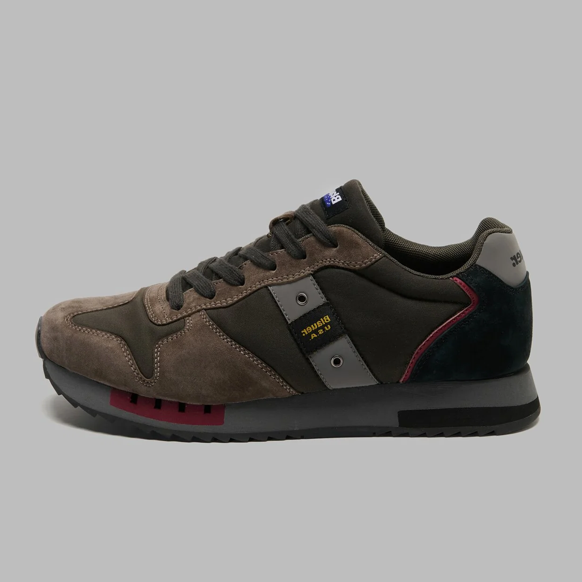 MAN SNEAKER