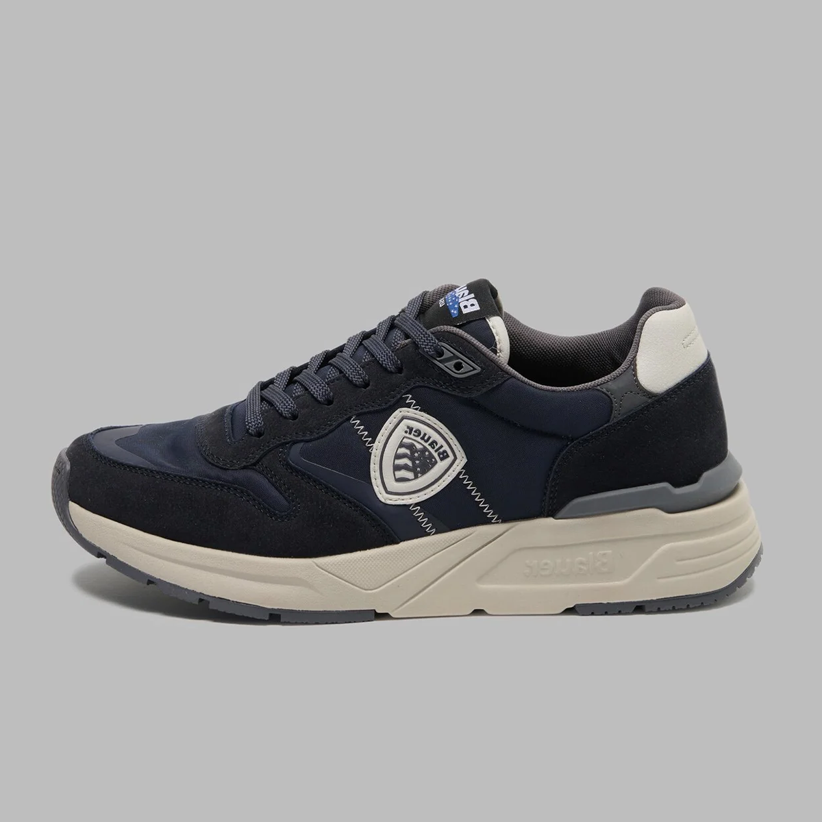MAN SNEAKER