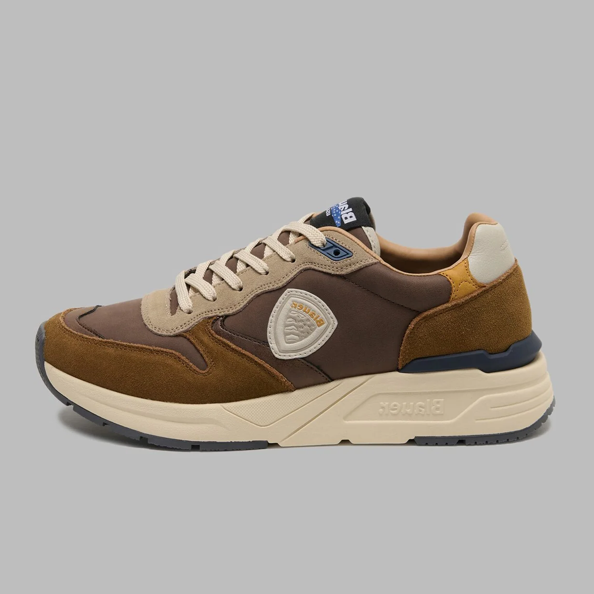 MAN SNEAKER