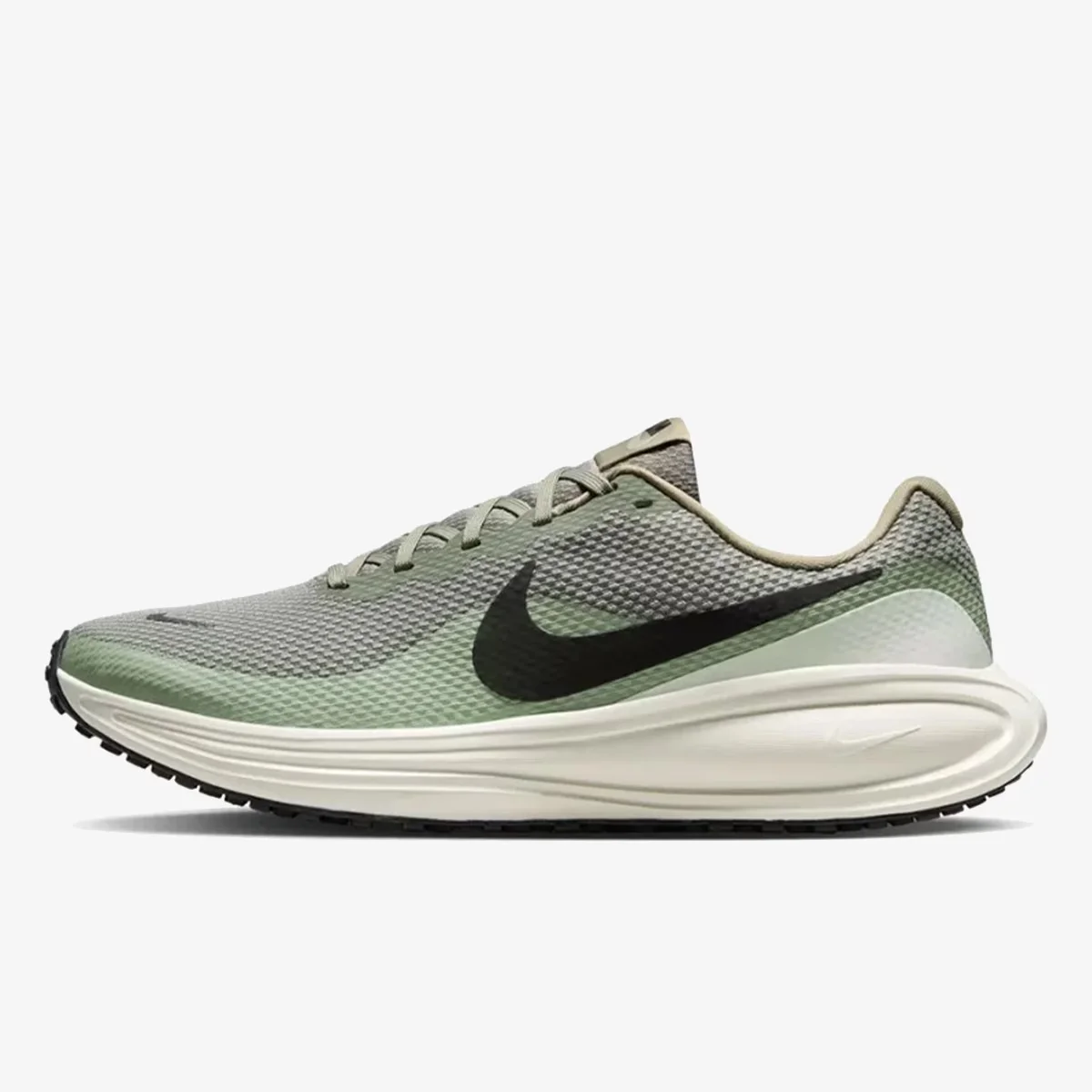 NIKE REVOLUTION 8