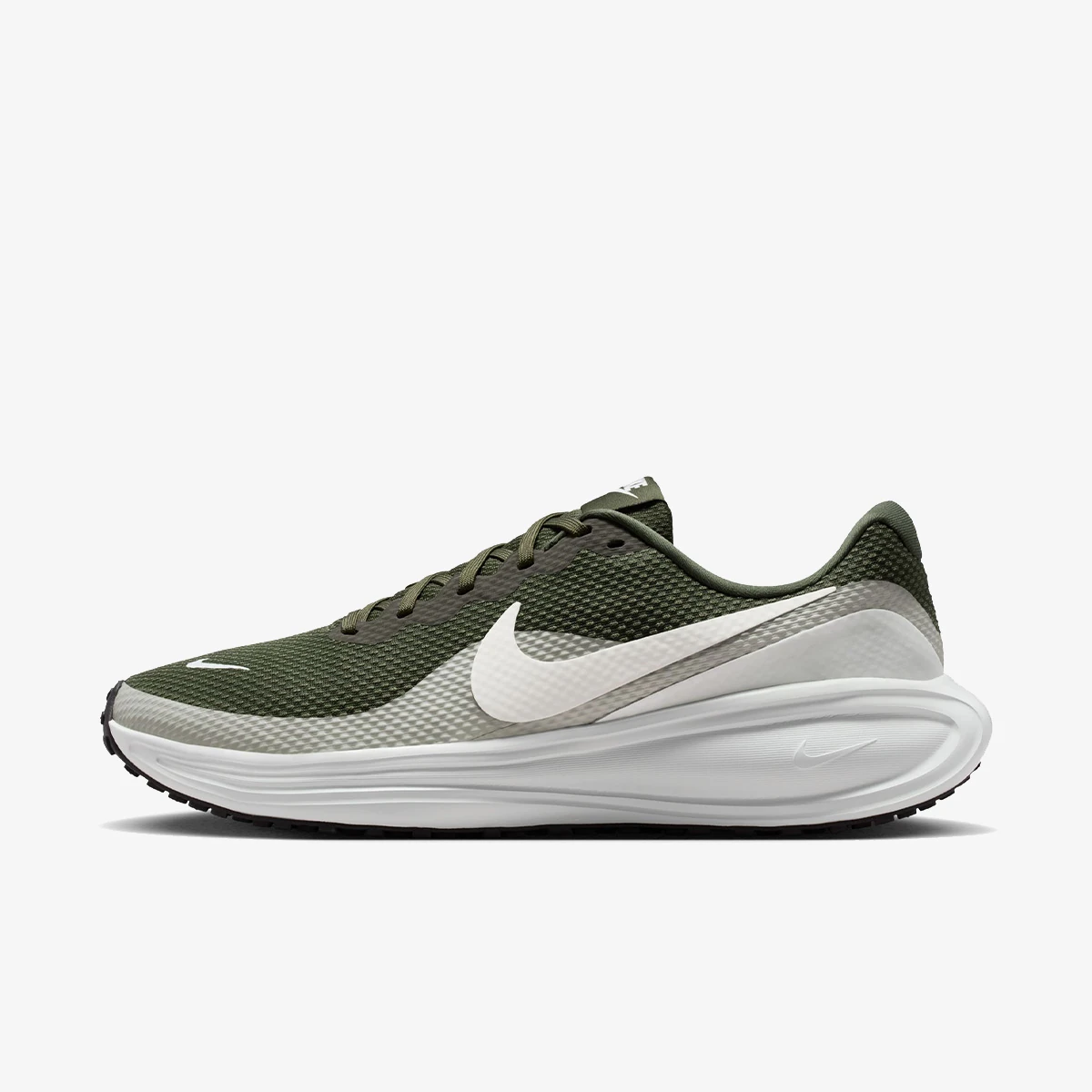 NIKE REVOLUTION 8
