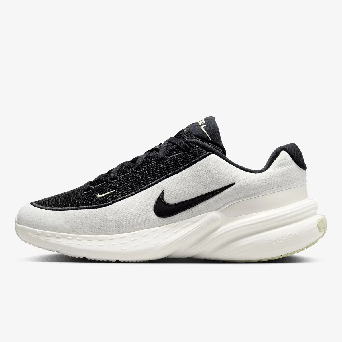 NIKE UPLIFT SC