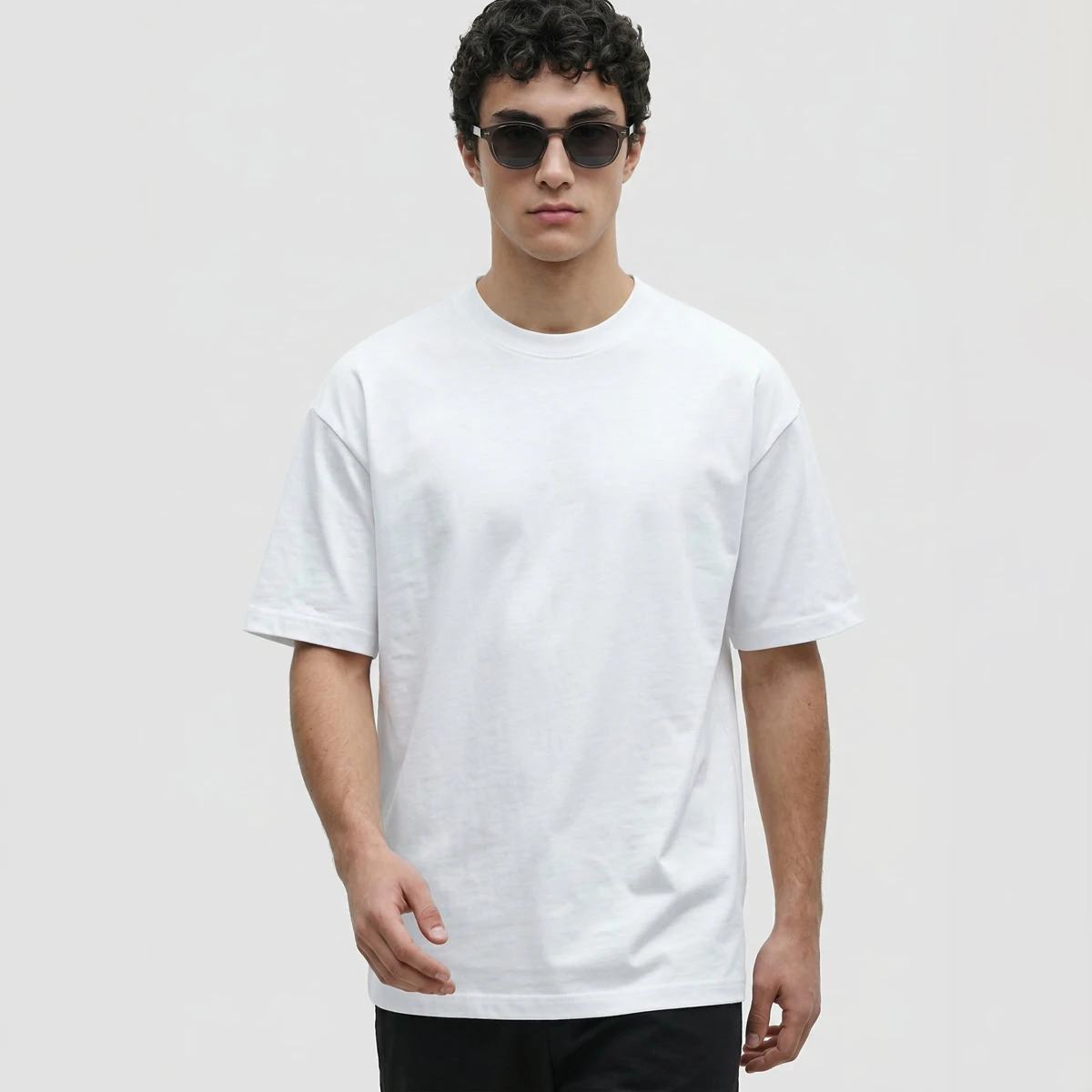 MEN T-SHIRT