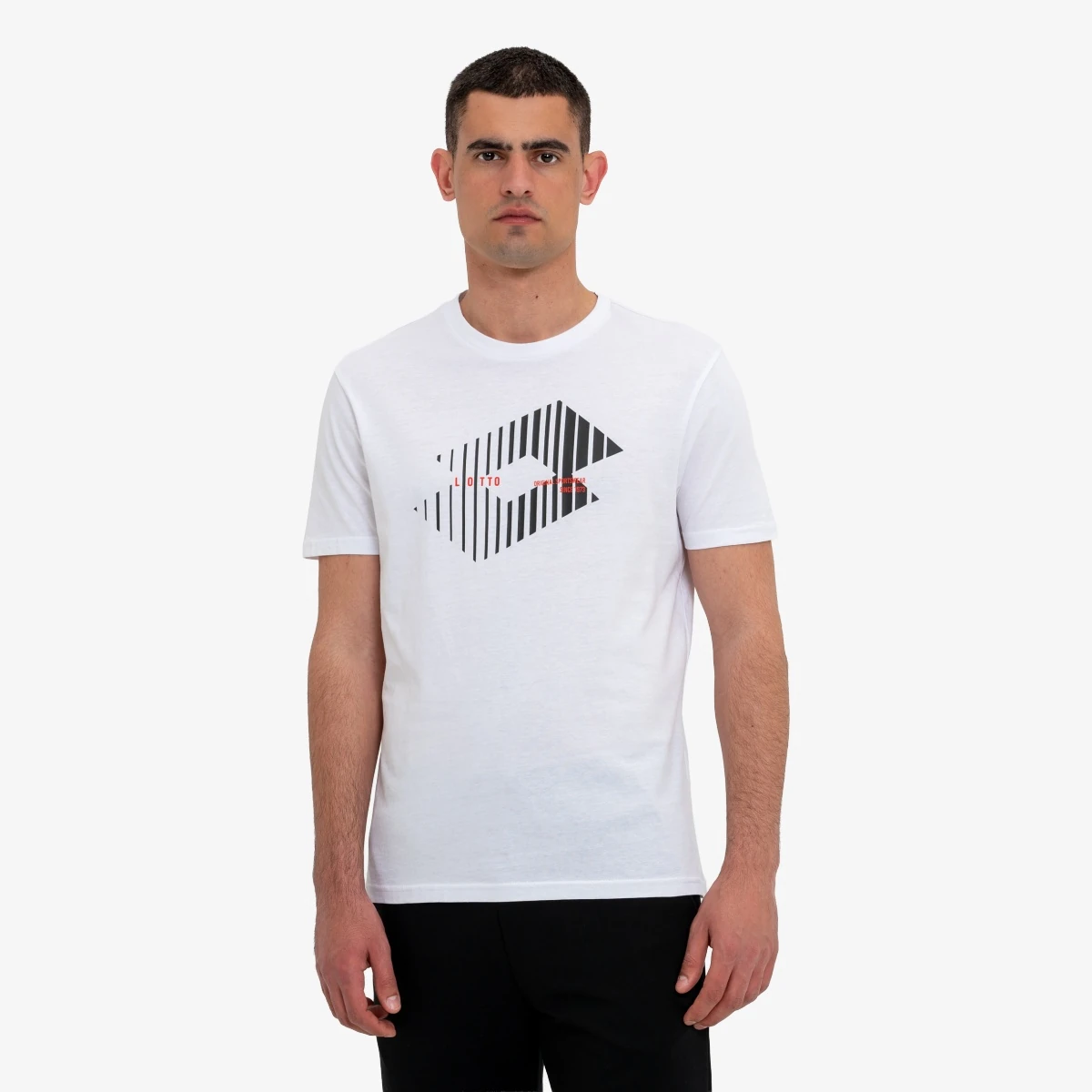 ESSENCE L T-SHIRT