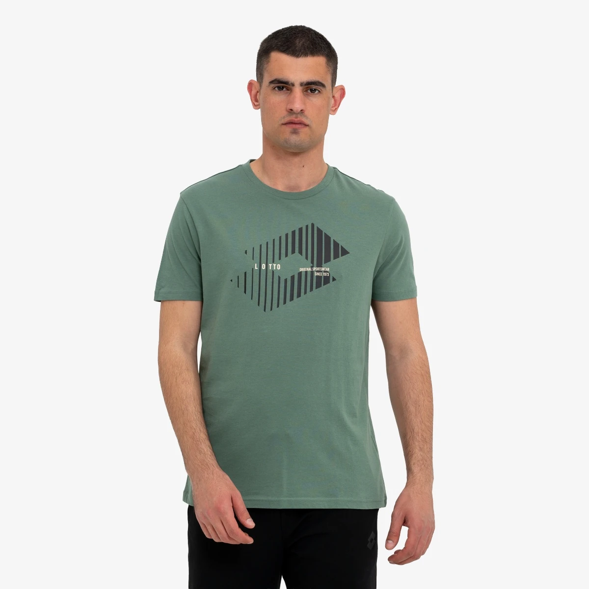 ESSENCE L T-SHIRT